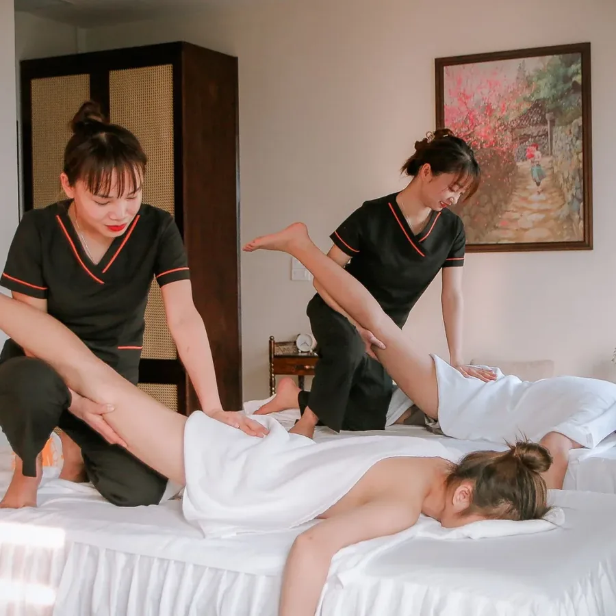 Đội ngũ kỹ thuật viên tại spa